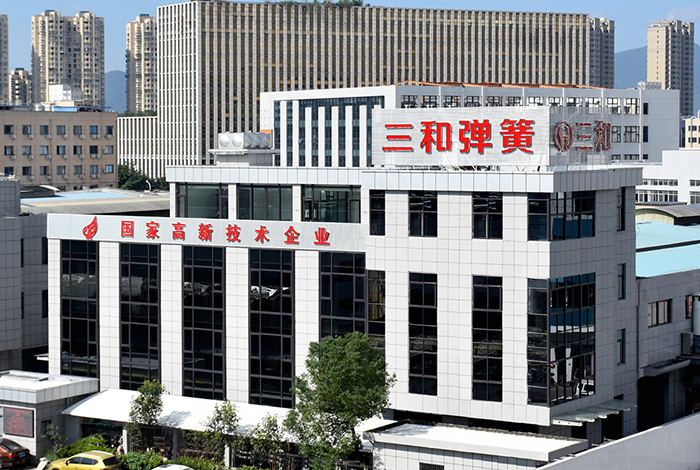 神農(nóng)架林區(qū)車載吊機(jī)產(chǎn)業(yè)帶廠家、價(jià)格公道